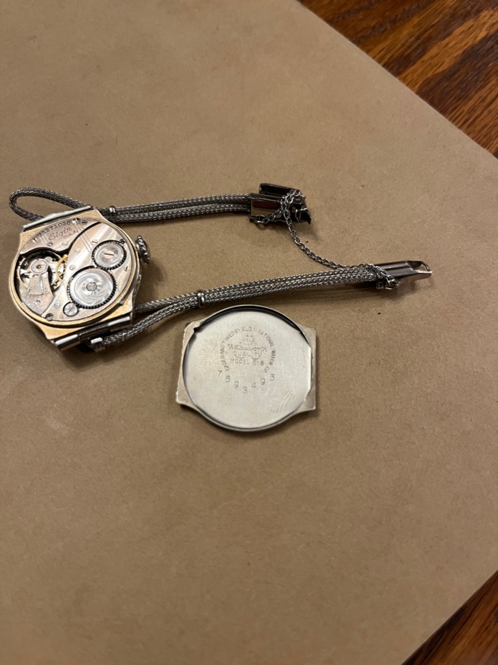 Art deco style Elgin antique vintage watch - Picture 9 of 9